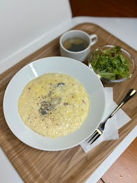 オイスターキッチンシャッカーズルーム【産地直結新鮮な牡蠣！】