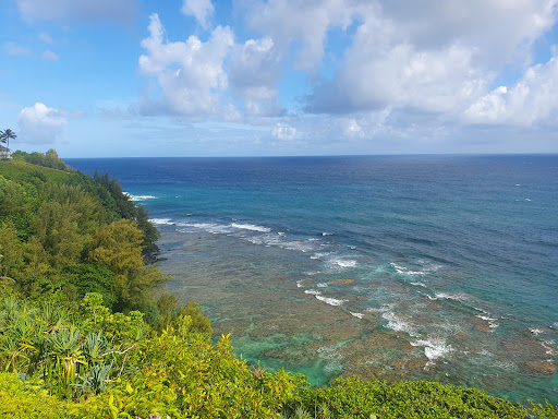 Gazebo at Cliffs at Princeville Logo