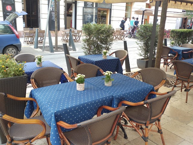 First Strudel House of Pest Restaurant