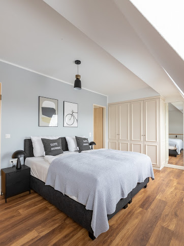 FLOWER’S by limehome by null