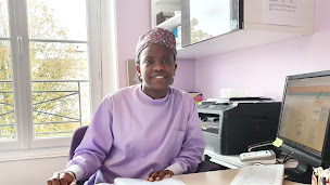 Photo n°1 de Dr Josiane NGAMEN à Meaux (Dentiste)