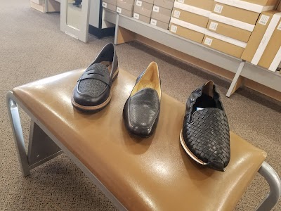 DSW Designer Shoe Warehouse