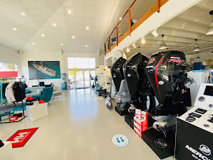 Photo n°3 de RCMarine - Les Sables d'Olonne à Les Sables-d'Olonne (Magasin d'articles de sports)