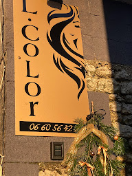 Photo n°19 de L.Color à Lonzac (Salon de coiffure)