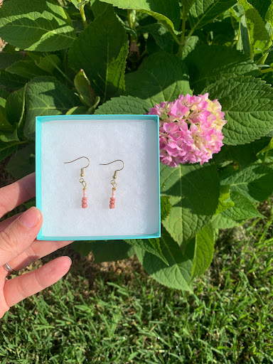 Dainty & Saintly - Thumbnail