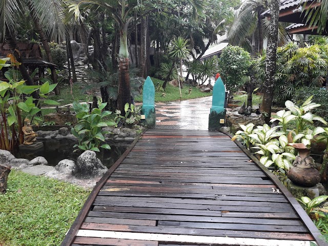Salad Beach Resort