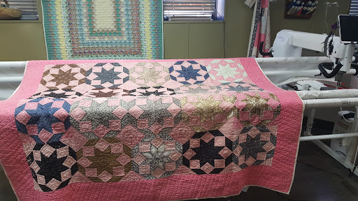 Handcart Quilts And Yarn Gallery - United States