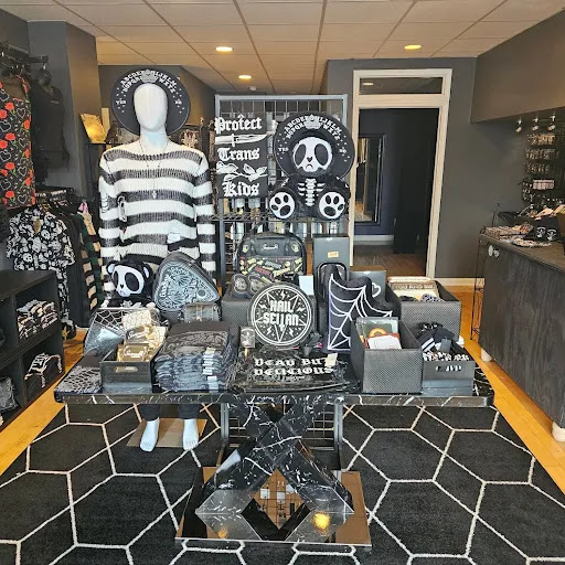 xAltered Boutique Gallery - United States