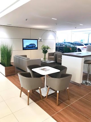 Group 1 Jaguar Southend