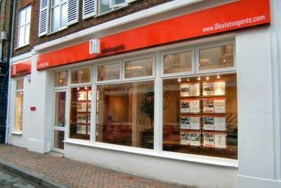 01 Estate Agents - Thumbnail