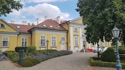 Photos of Hertelendy Kast&eacute;ly