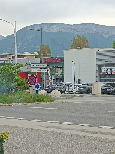 NISSAN TRUCKS AUTO - Thumbnail