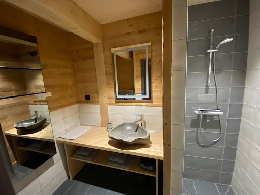 Photo de L'ADRET DU TEMPS chalet-gerardmer-piscine à Gérardmer (88400)