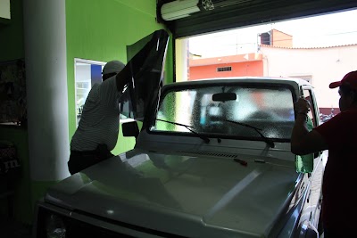Photos of Polarizado De Oriente