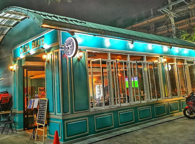 Casa Blue Craft Brews & Delicacies : Craft Beer Venue