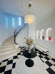 Photo n°6 de CLEO Bordeaux - Injections - Greffe de cheveux FUE - Lasers - Médecine esthétique à Bordeaux (Groupe médical)