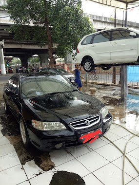 CUCIAN MOBIL HIDROLIK TAZKA CARWASH, Author: A.P SARAGIH