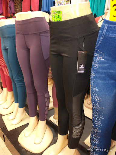 Dickies Men Clothing Wholesale & Retail Gallery - United States