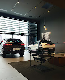 Photo n°19 de ALFA ROMEO STELLANTIS &YOU LA DEFENSE à Nanterre (Concessionnaire automobile)