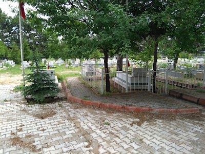 İsahocalı Mezarlığı