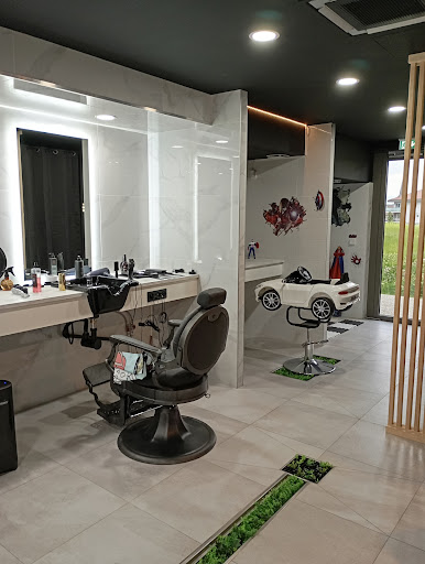 Le Bons Barber - Thumbnail