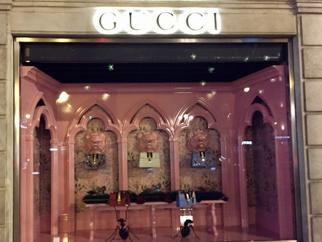 Gucci - Paris Flagship Royale