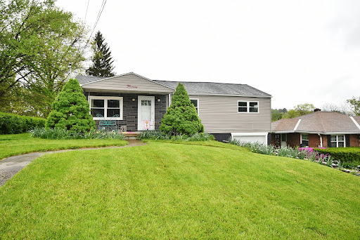 Michele Ferris, Pittsburgh REALTOR , Realty ONE Group Platinum - Thumbnail