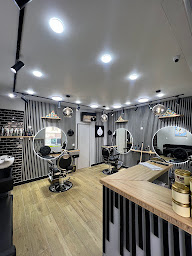 Photo n°1 de 350 BARBER PARIS 15 VAUGIRARD à Paris (Salon de coiffure)