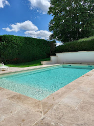 Photo n°2 de VALOIS PISCINES & SPAS à Vaumoise (Société de construction de piscine)