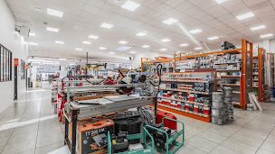 Photo n°4 de POINT.P Carrelage à Sotteville-lès-Rouen (Magasin d'outillage)