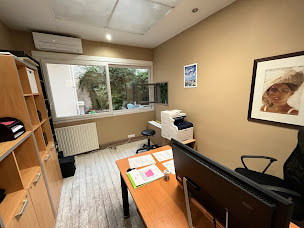 Photo n°4 de AGENCE MAILLOT Agence immobilière et Gestionnaire Locatif à Neuilly-sur-Seine à Neuilly-sur-Seine (Société de gestion immobilière)