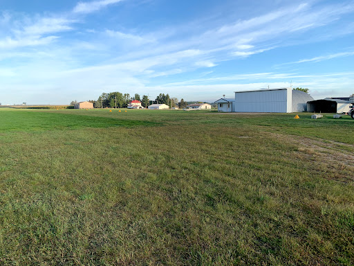 Dyersville Area Airport - Thumbnail