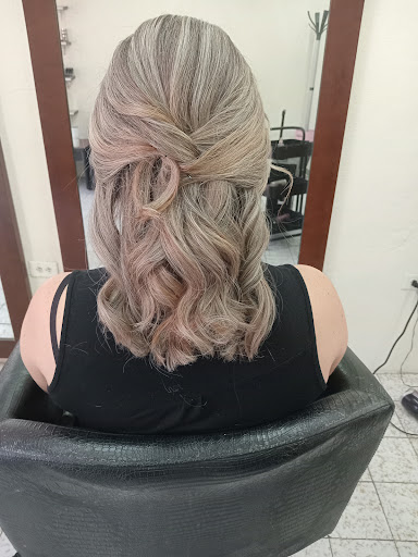 Cris Salon