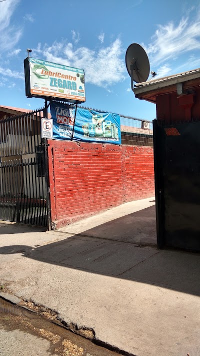 Photos of Lubricentro Zegard