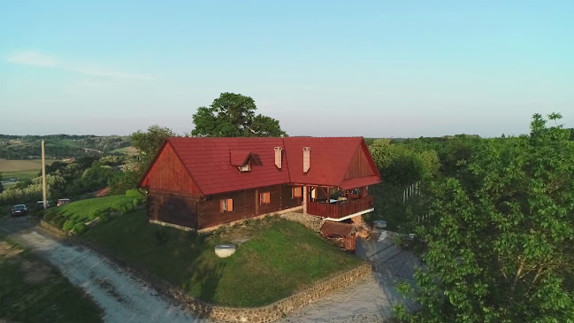 Recenzije Ruralna kuća za odmor "Green Silence" u Velika Gorica - Hotel