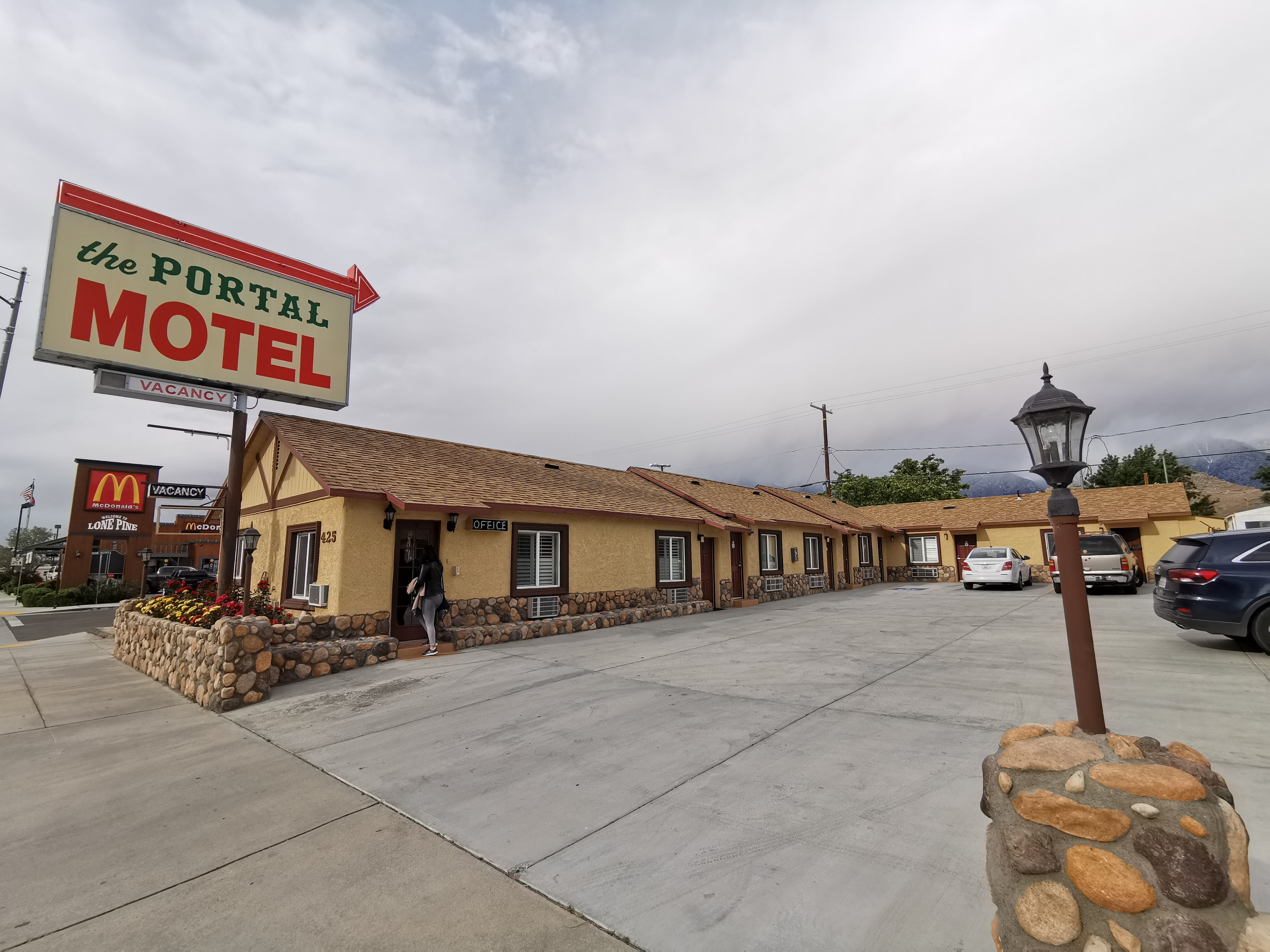 AF1QipMWHQ udvdwoOma7tXPM4Jgh3r1O3VLClc8Y5XV=s0