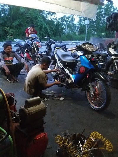 Photos of Bengkel Iwan