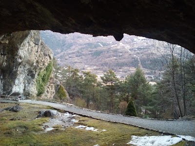 Photos of Grotta Della Beaume