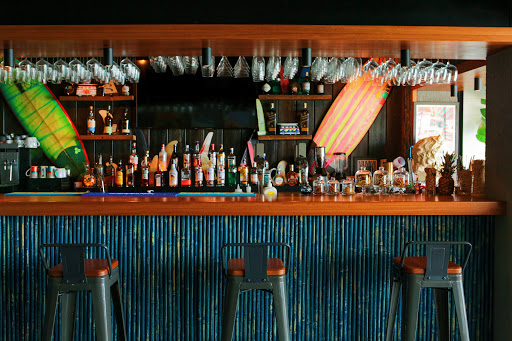 Surfer Caravan Gastro Pub & Suites