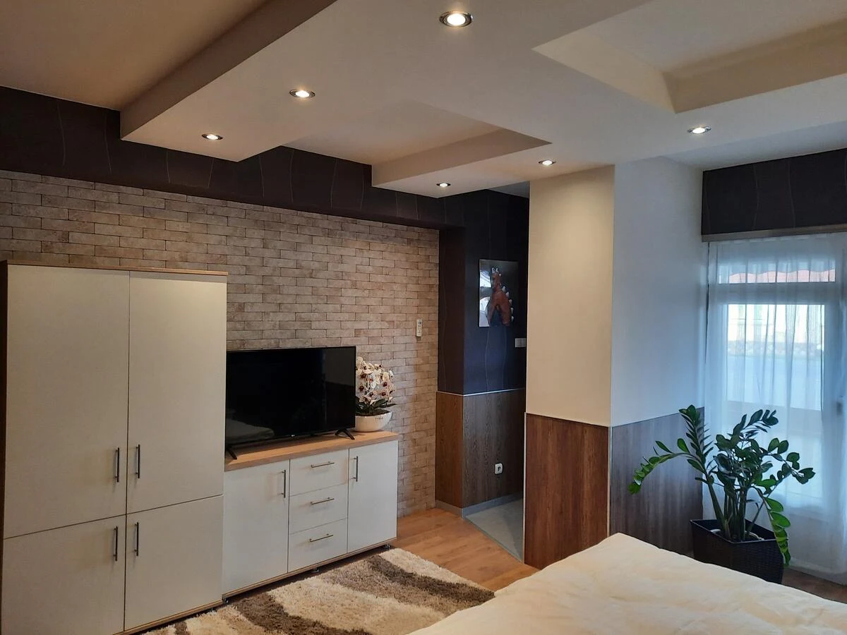 Fenyő Apartman Nagykáta