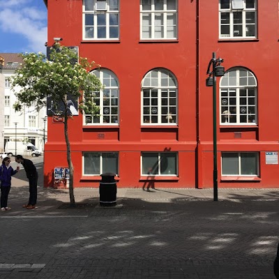 Photos of &Iacute;slandsp&oacute;stur