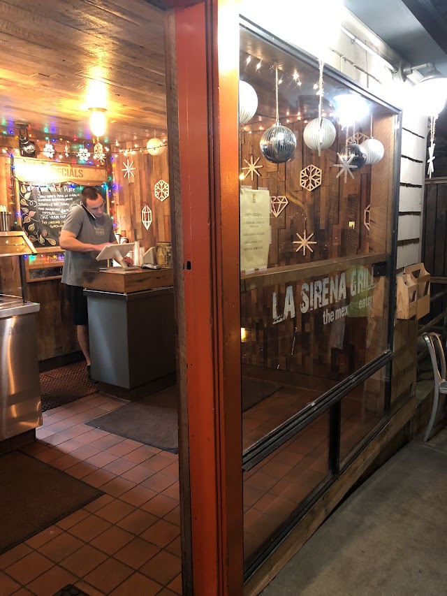 La Sirena Grill