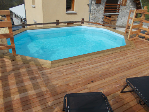 Photo de grande maison avec piscine ( 12 personnes ) indépendante e . à 8 minutes d embrun à Embrun (05200)