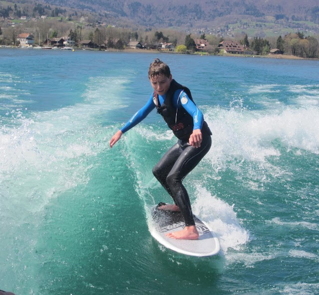 THE FLYING SAILOR, Parachute Ascensionnel et Ecole de Ski Nautique, Wake surf, Wake, Base Nautique