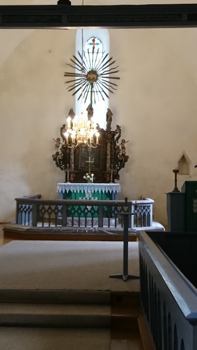 Photos of J&auml;rva-Jaani kirik