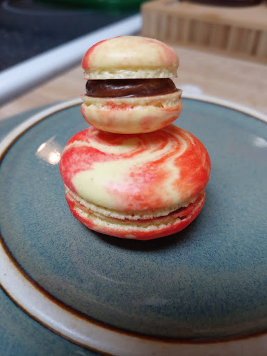 Macarons Galore - Visual