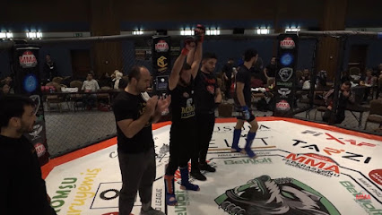 Sefa mma dövüş kulübü (karma dövüş sanatları boks kickboks muaythai wrestling brezilianjiujitsu)
