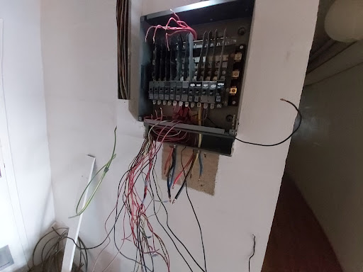Hytech Electrical Services - Visual