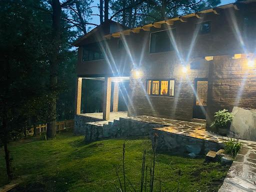 Cabaña Refugio en el bosque