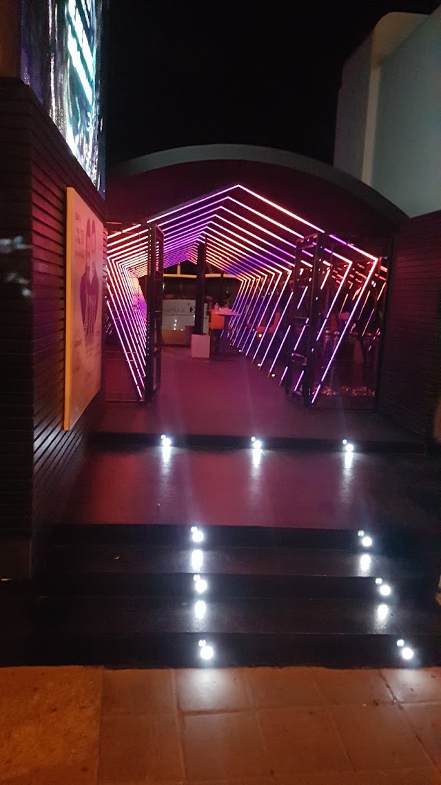 Breeze Summer Club